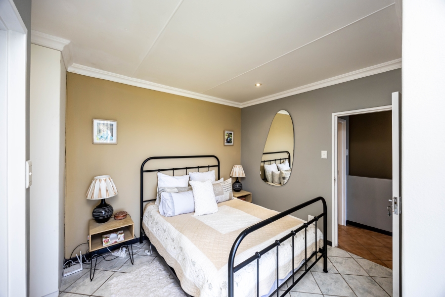 5 Bedroom Property for Sale in Gonubie North Eastern Cape